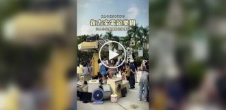 Необычный парк аттракционов на Тайване