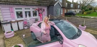 A mother of five children outrages her neighbors with her actions: all because of her love for Barbie (6 photos)