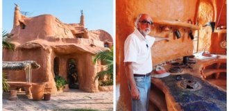 Octavio Morales' wonderful terracotta house (18 photos + 1 video)