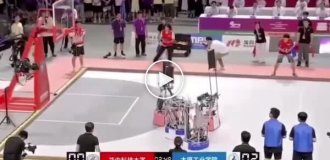 In China, the world's first basketball tournament among robots was held