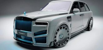 На продажу выставили очень дорогой Rolls-Royce Cullinan от Mansory (16 фото)