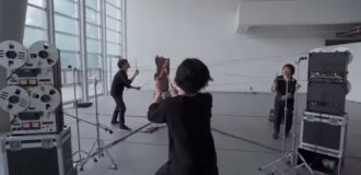 Японцы создали жанр «магнитный панк» (1 фото + 3 видео)