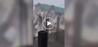 В Индии в результате оползня обрушился пятиэтажный жилой дом