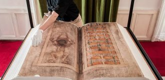 Что  скрывает «Библия Дьявола»: договор с  князем тьмы или  титанический 30-летний труд одинокого монаха? (5 фото)