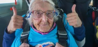 102-летняя британка прыгнула с парашютом в свой день рождения (2 фото + 1 видео)