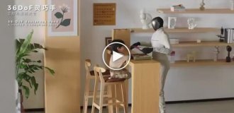 Китайцы создали робота, который заменяет няню, курьера и домработника