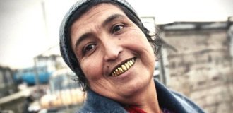 3 причины, почему цыгане ставят себе золотые зубы (4 фото)