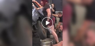 В Австралии прошел конкурс «Самая сильная женщина»