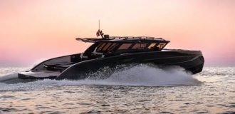 Ателье Brabus представило роскошный 1450-сильный катамаран (9 фото)
