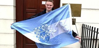 A guy founded a new country in Europe (4 photos + 1 video)