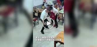 Мальчик поджег пиротехнику в кафе родителей