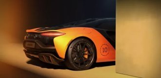 McLaren will release 10 exclusive Artura Spider supercars (10 photos)