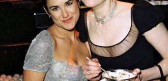 Деми Мур и Николь Кидман удивляют: звёзды почти не изменились за 30 лет благодаря пластике (2 фото)