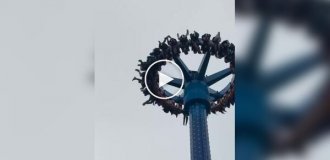 People cried and prayed: 30 people were stuck upside down on a dangerous ride