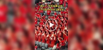 Китайские чирлидерши