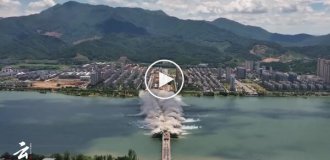 В Китае взорвали мост, на месте которого построят новый в два раза больше