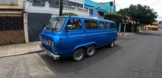 Six-Wheeled Econoline from Mexico (3 photos)