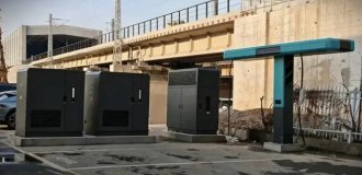 Китайська BYD розробила надпотужну зарядку на 1500 кВт (2 фото)