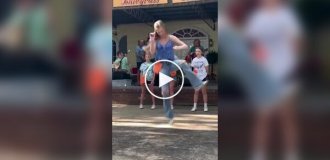 Невероятный ритм и энергия: Соло танец под блюграсс на фестивале