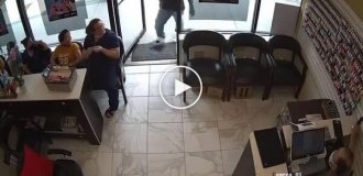 An unsuccessful robber left a dealership in Atlanta empty-handed