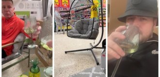 Парни после спортзала устроили пикник в супермаркете (6 фото + 1 видео)