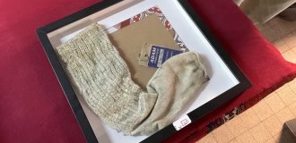 Носок Майкла Джексона продали на аукционе за 6,2 тысячи евро (2 фото + 1 видео)