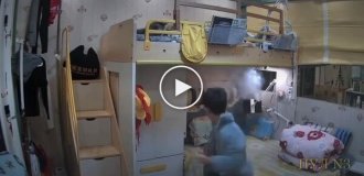 Планшет мальчика задымился и едва не вспыхнул