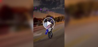 Girl shows how she can skate