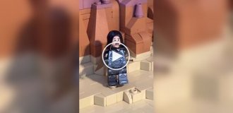 Любитель LEGO собрал песчаного червя из «Дюны»