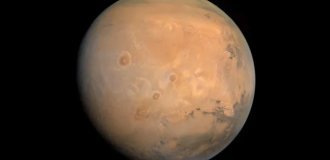 Загадочные впадины Марса: что скрывается под поверхностью Красной планеты? (3 фото)