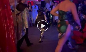 Underground robot fights in San Francisco