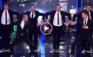 Ностальгия в движении: Танцы в стиле 8-битных файтингов