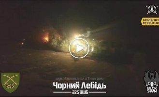 A Dragon Drone Burns a Russian Position in the Kursk Region at Night