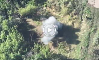 Bakhmut direction, Ukrainian FPV drones hit one Russian D-30 howitzer, two D-20s, Strela-10 air defense systems and KAMAZ