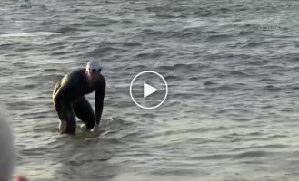 Без сна и отдыха: поляк переплыл Балтийское море
