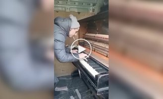 Talent went in the wrong direction: when he couldn’t resist the sight of a piano