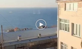В результате утренних обстрелов из корабельной артиллерии России в Одессе разрушены несколько домов
