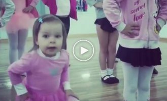 Little girl at a dance lesson