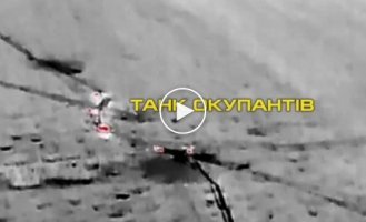 Ukrainian military launched Javelin ATGM at night