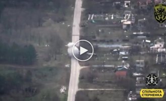 Destruction of the newest Russian T-90 tank near the village. Krynki, Kherson region