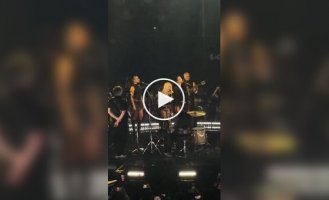 Дуа Липа и Гвен Стефани спели Dont speak