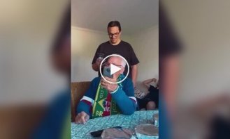 A man made a surprise for his elderly father