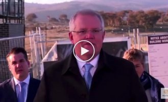 Correct and open politician: A man tells the Prime Minister of Australia to get off his lawn