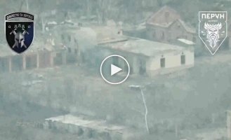 Kamikaze drones discovered and destroyed an enemy BMP-2 in a closed area in Bakhmut