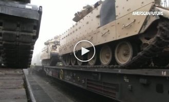 321 танк Abrams США та НАТО прибувають до українського кордону