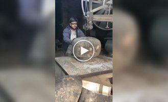 Как в Пакистане производят металлические ведра