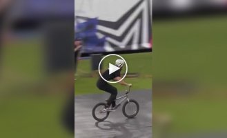 Beautiful stunt performance on a BMX