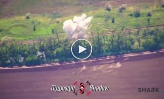 Украинские защитники нанесли удар по российскому РЭБ Житель и поразили автомобиль с боекомплектом и 2 штурмовика