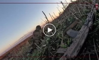 Video from the camera of fighters of the assault regiment “Lugansk-1” who are fighting for our freedom