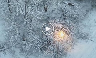 Soldiers of the 92nd separate airborne brigade accurately attack a Russian in Kursk region - the occupier's helmet flew off his head from the explosion